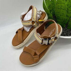 COOL PLANET BY STEVE MADDEN Women's Astrid Treaded Sport Sandals size 8 NEW